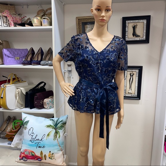 Tahari Arthur S. Levine NWT! Navy/Gold Floral Embroidery Sequins Blouse Size L - Picture 4 of 17